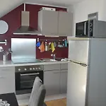 Dg-zimmer Rum i privatbostad Köln